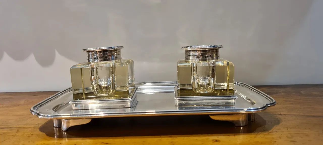 Conjunto de tinteiros de prata antigo