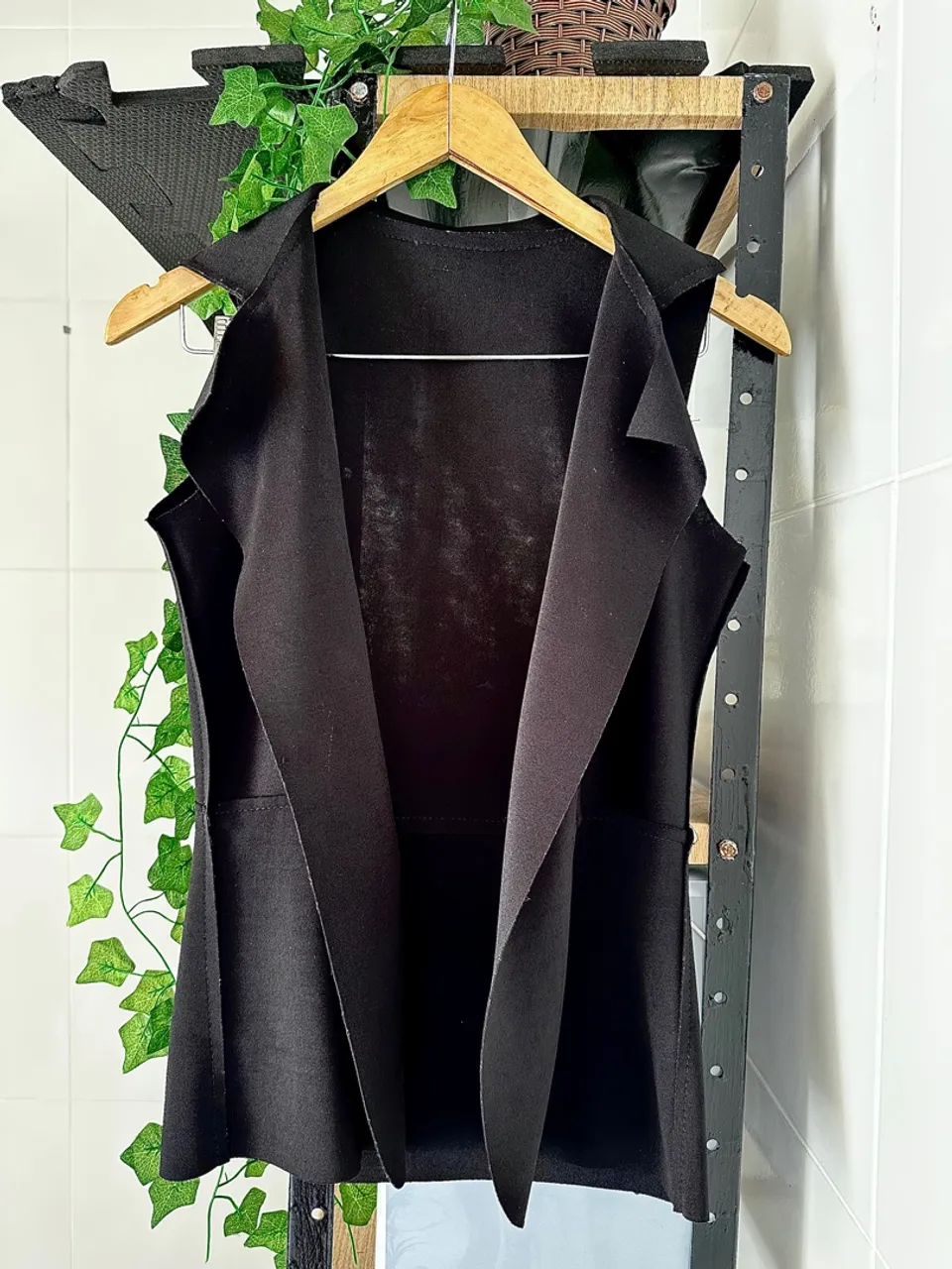 Colete Feminino Preto Elegante