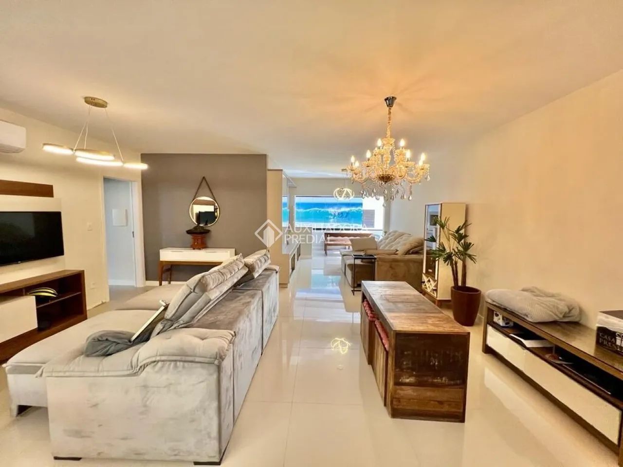 Apartamento na praia do Mar Grosso com 4 dormitórios