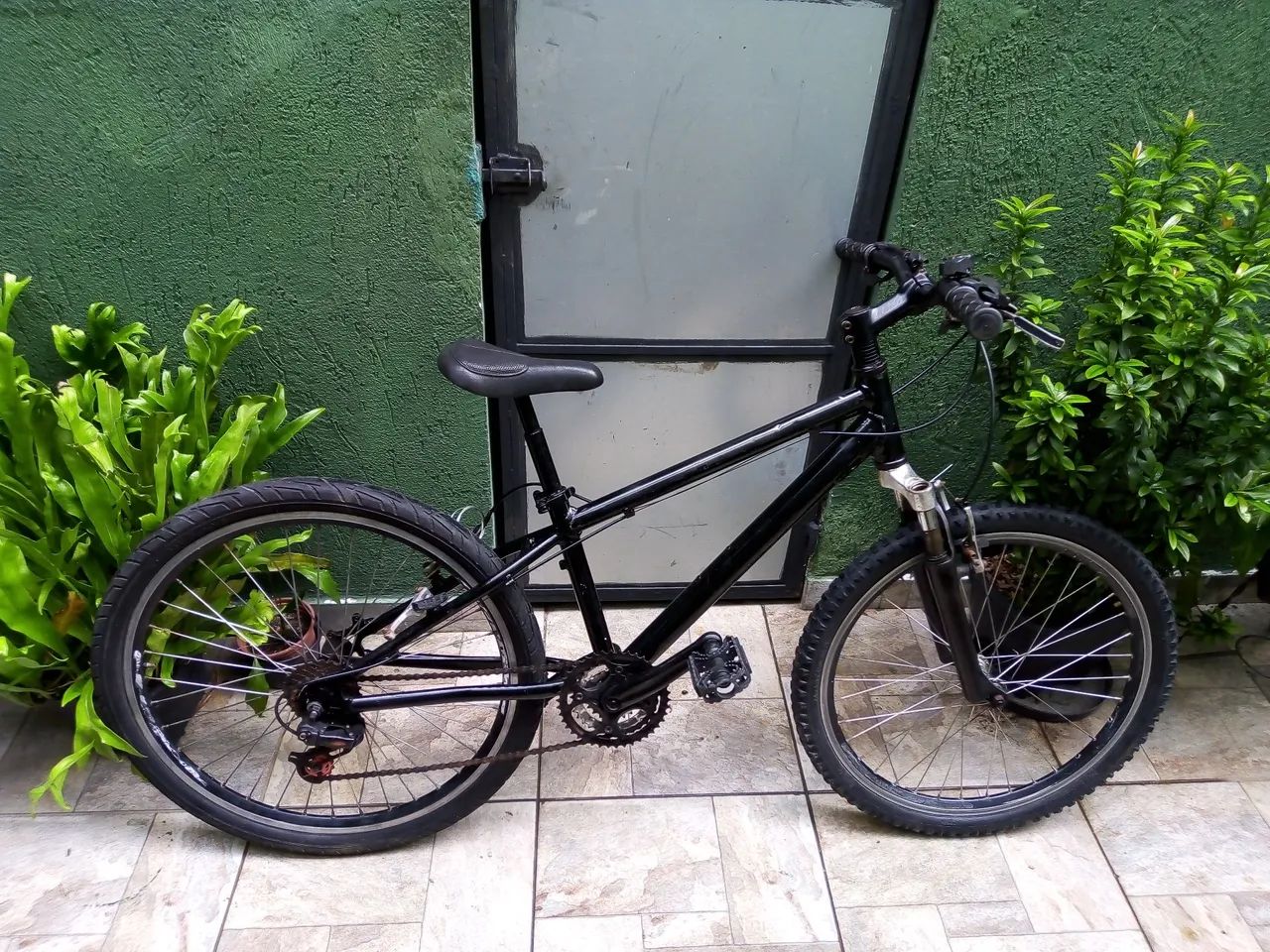Bicicleta Caloi alumínio 21  marchas aro 26 aero+ suspensão  ( aceito Pix e cartão) - Foto 4