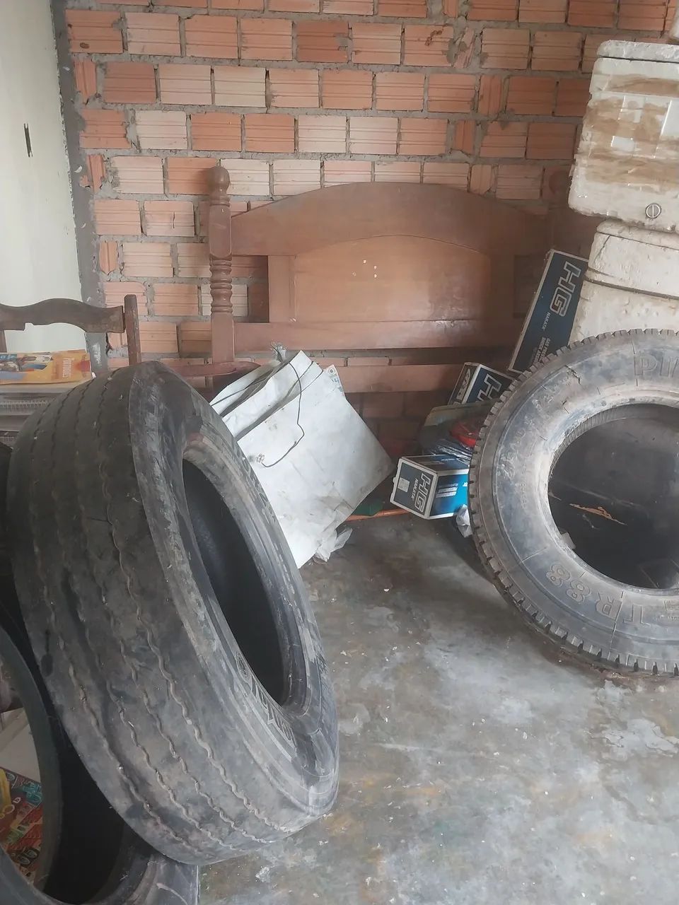 Pneus Continental 275/80 R 22.5 - Foto 3