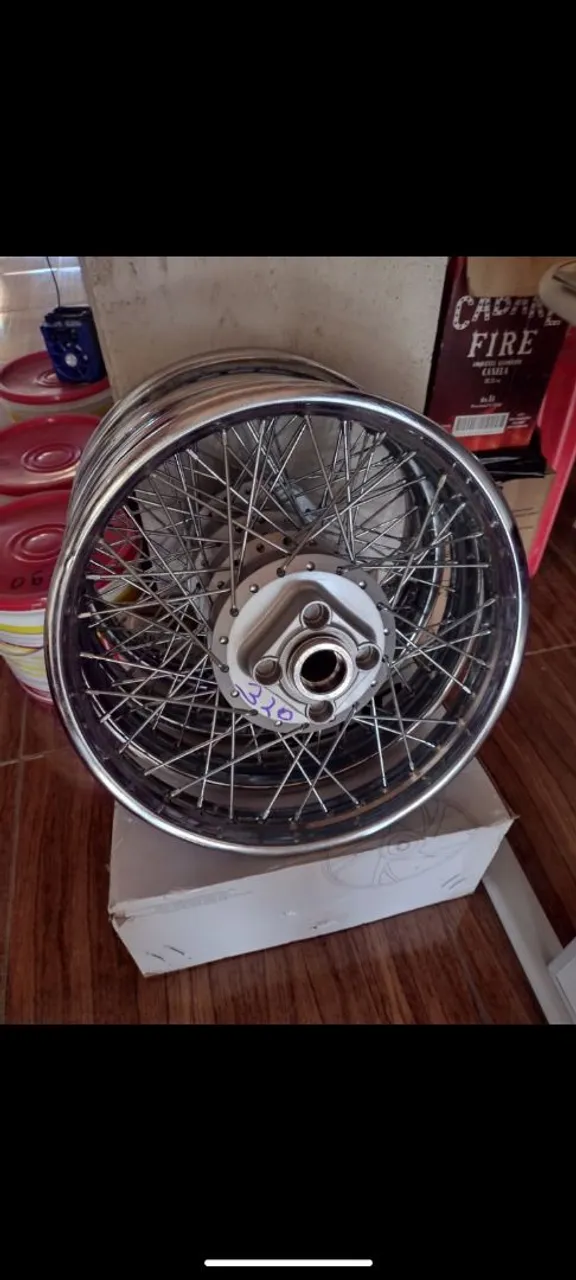Rodas de moto cromadas