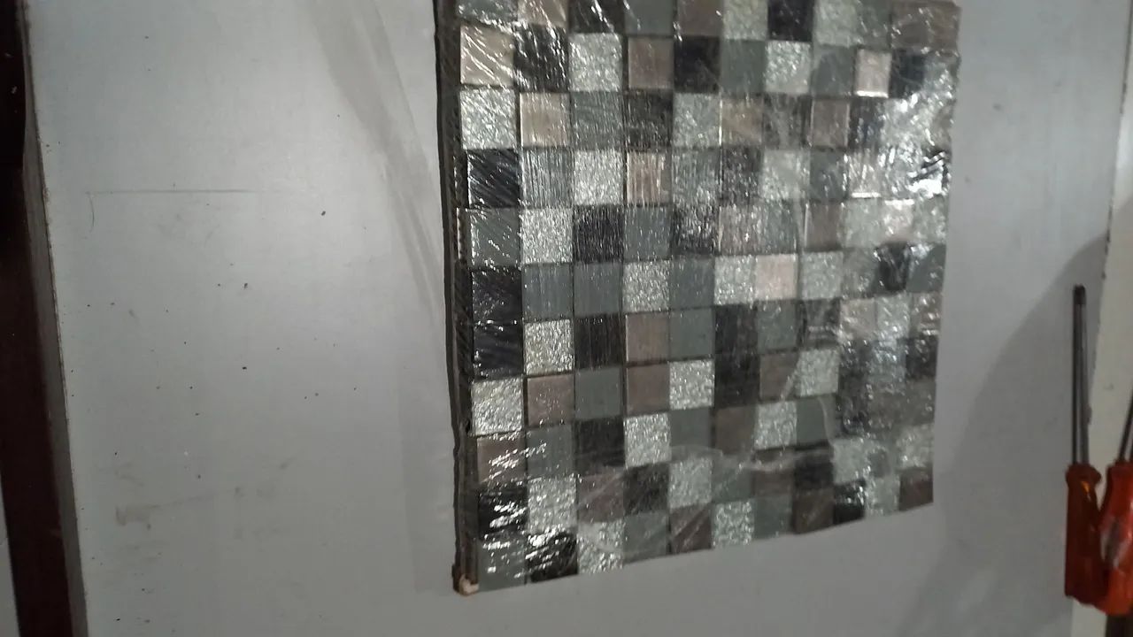 4 placas de Pastilha 30 x 30 de vidro e inox mosaico 