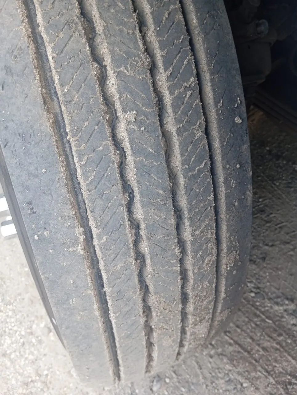Vw 19-330, ano 2014, Pneus novos, Revisado. - Foto 12