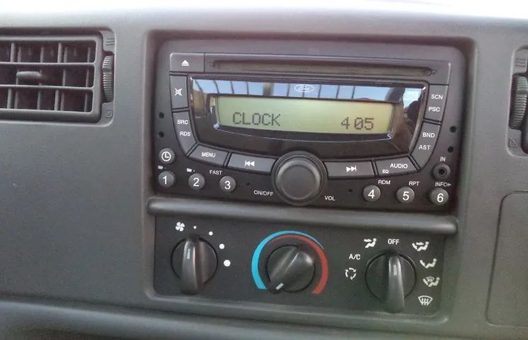 Ford F-350 2011 - Motor Cummins 3.9 - Foto 4