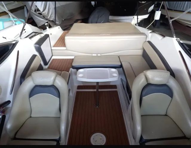 Lancha Ventura 23 motor Yamaha 200hp ano 2018 homologada 12 + 1 - Foto 4