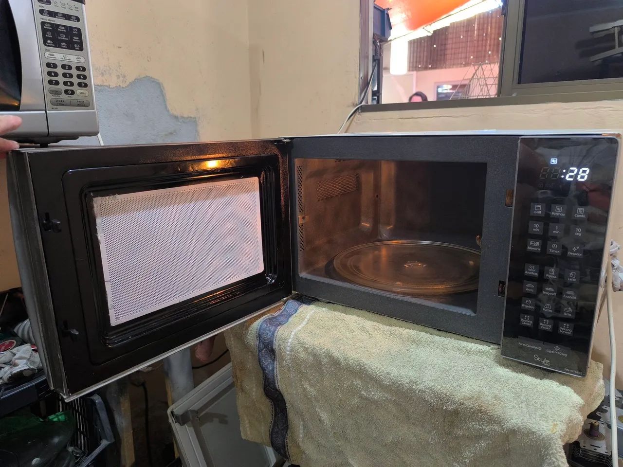Microondas Panasonic 34 Litros Style  - Foto 4