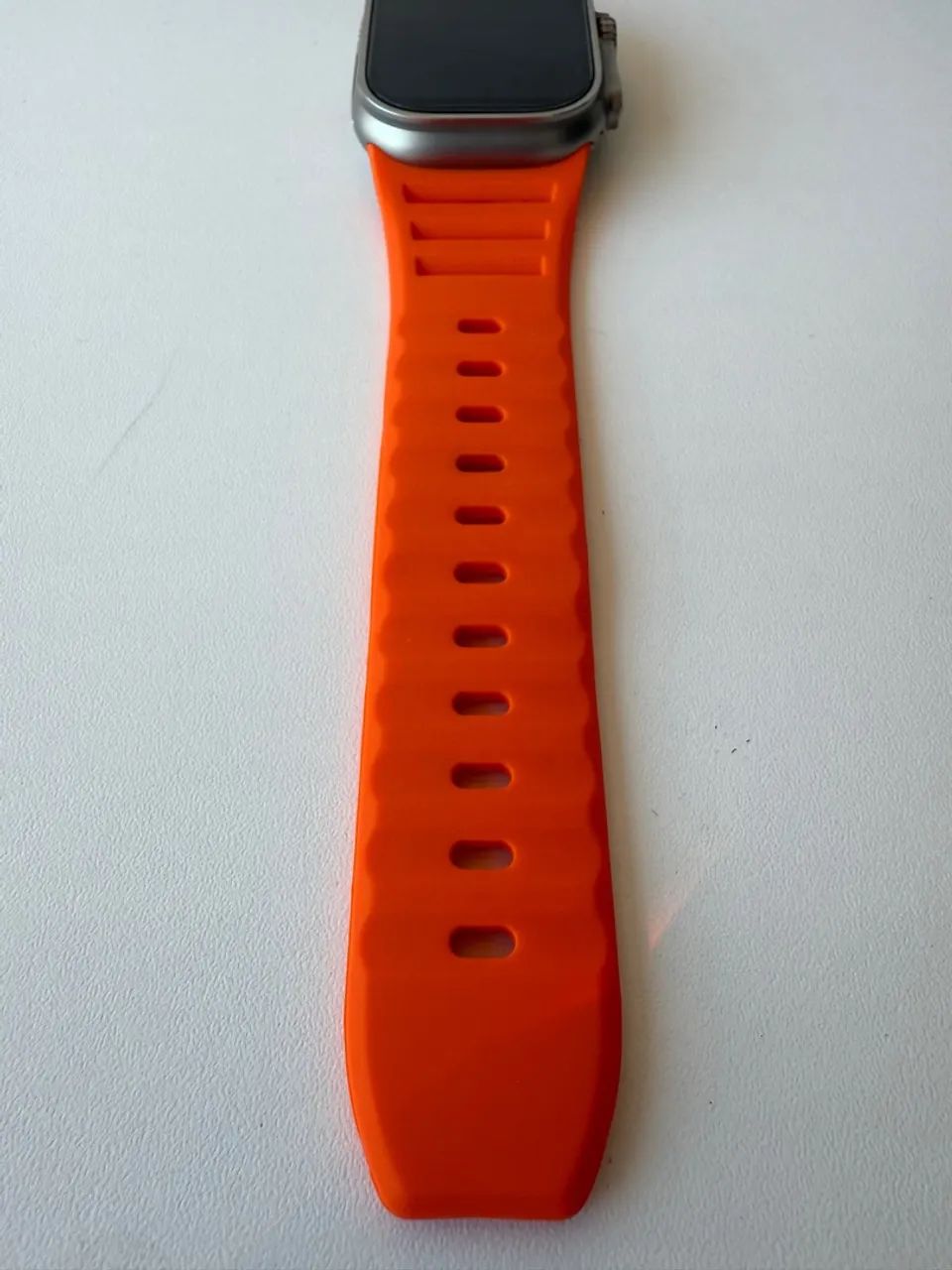Pulseira  Apple Watch Ultra de Silicone Alta Resistência e Estilo Esportivo - Foto 3