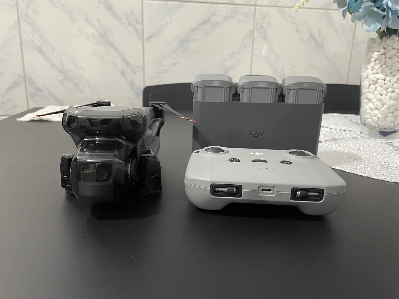 Drone DJI Mini 3 Pro com controle remoto