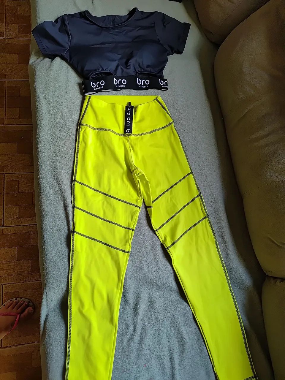 Conjunto de Top e Legging para Treino - BRO - Foto 2