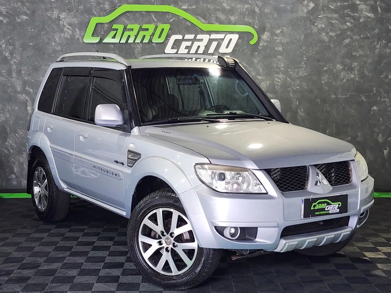 MITSUBISHI PAJERO TR4 4x4