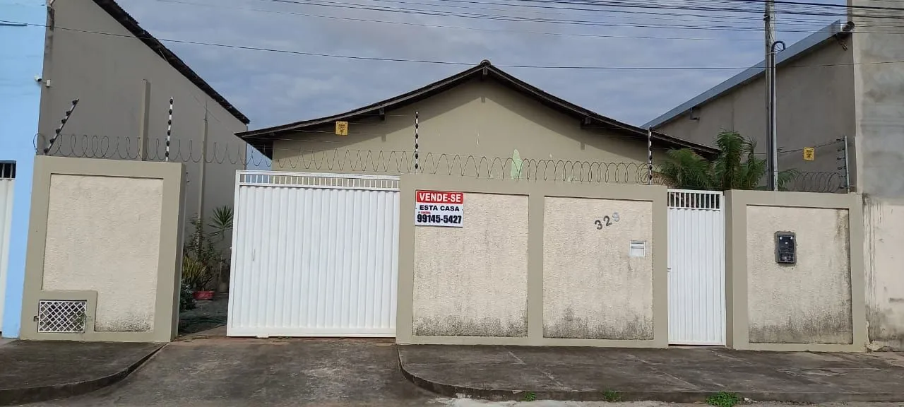 Vende-se esta casa