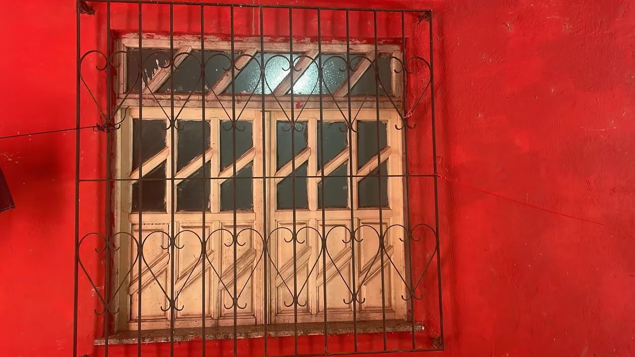 3 grades de janelas, 1 portão de grade  - Foto 2