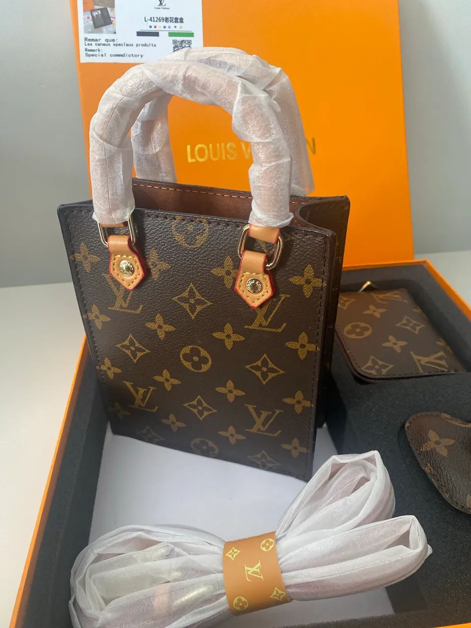 Bolsa Louis Vuitton  - Foto 2