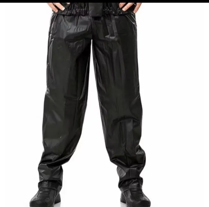 Vendo calça de chuva capa pra motoqueiro modelo original tamanho M