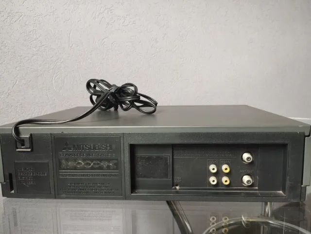 Gravador de VideoCassete Mitsubishi - Foto 2