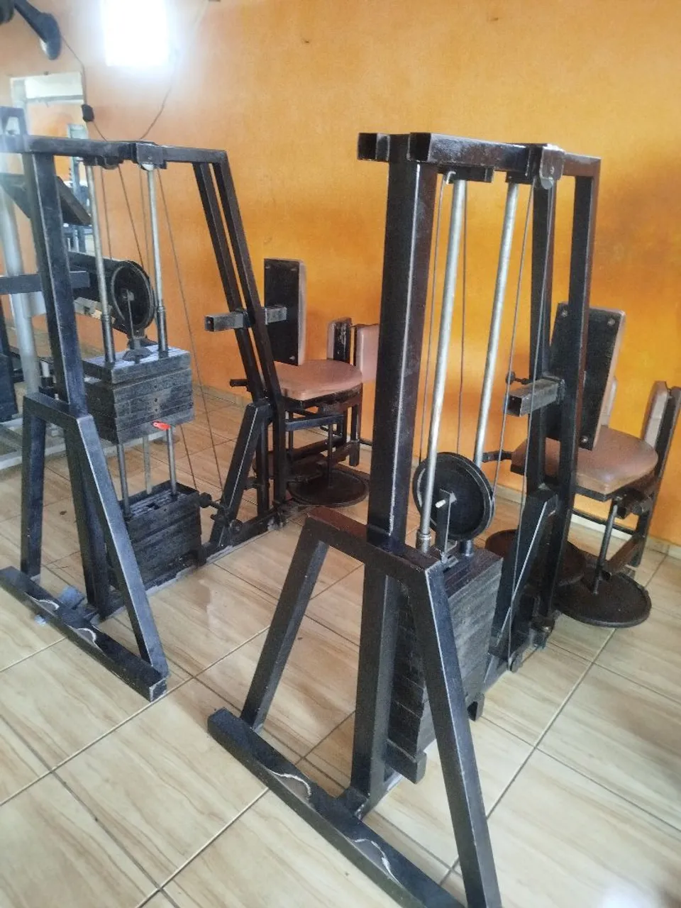 Banco Adutor e Abdutor Aparelho Musculação