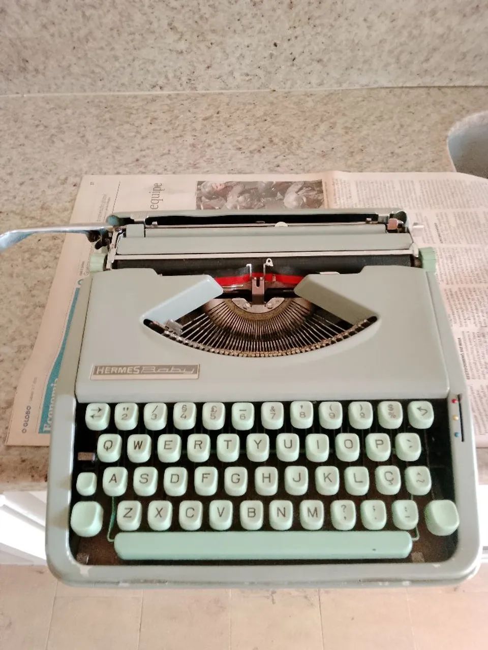 Máquina de escrever Hermes Baby