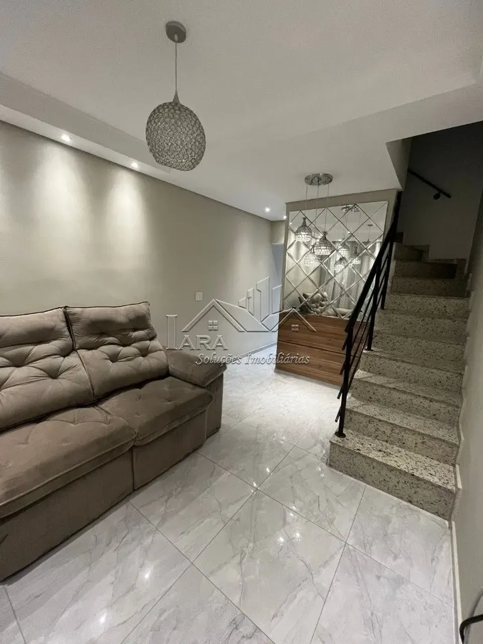 ÓTIMO SOBRADO EM CONDOMINIO FECHADO ITAQUERA