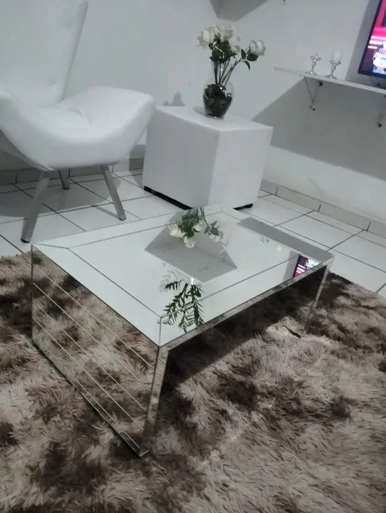 Mesinha de centro espelhada 
