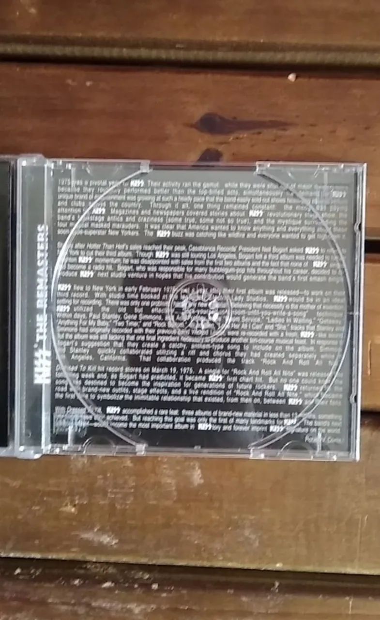 CD KISS - Dressed To Kill The Remasters - Foto 5