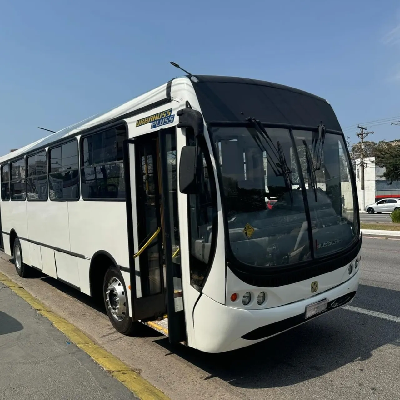 Ônibus Busscar Urbanuss Plus