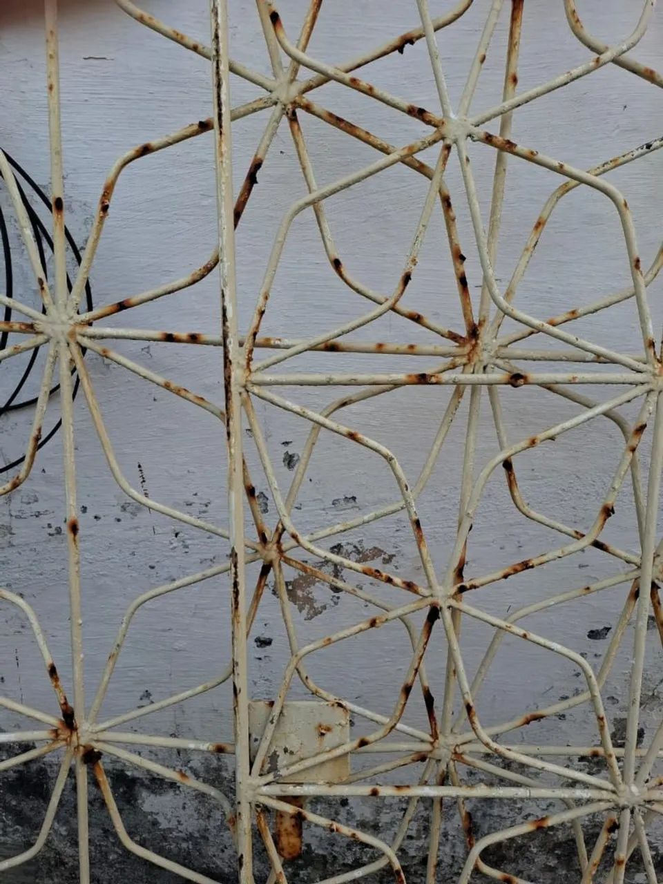 2 gate grilles64861277971201124