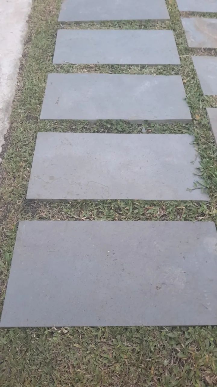 Pedra pisante de grama peça 30X60 cm - Foto 3