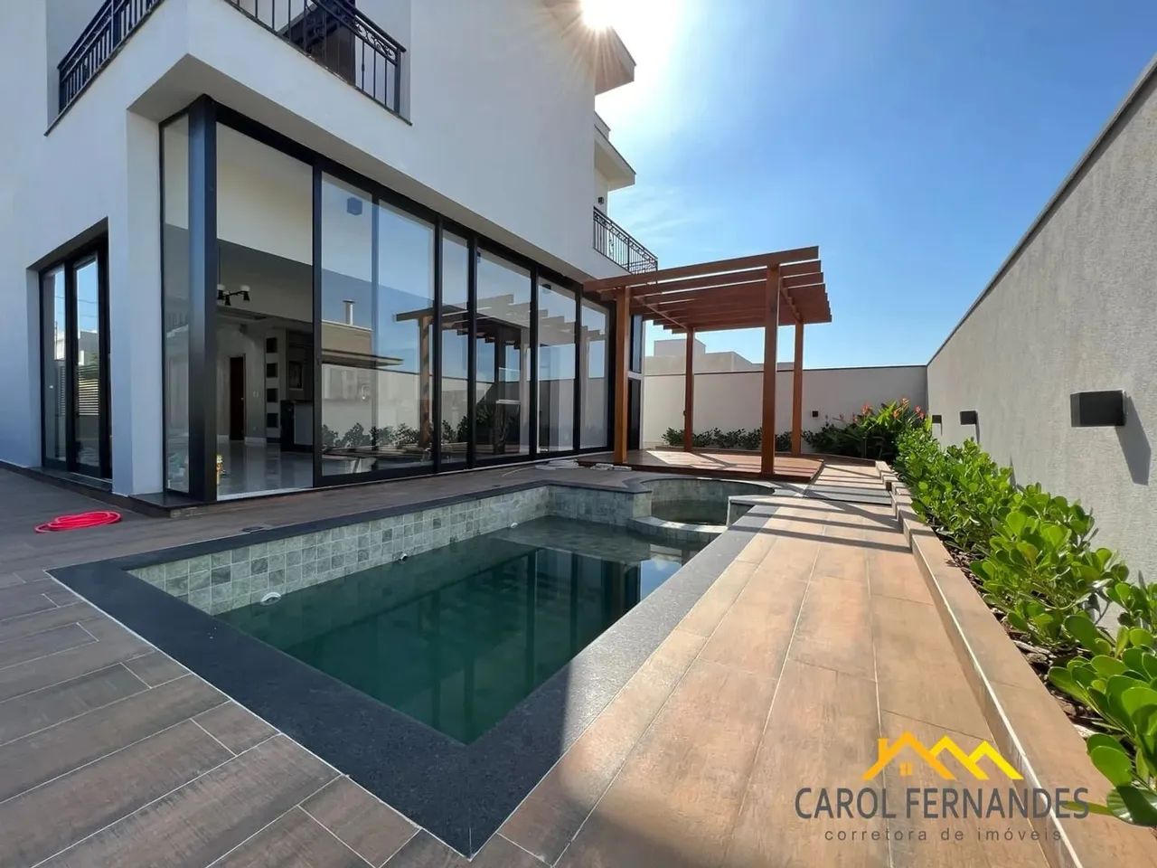 Casa com três suítes, piscina, quatro vagas de garagem no Villa Daquila - Foto 4