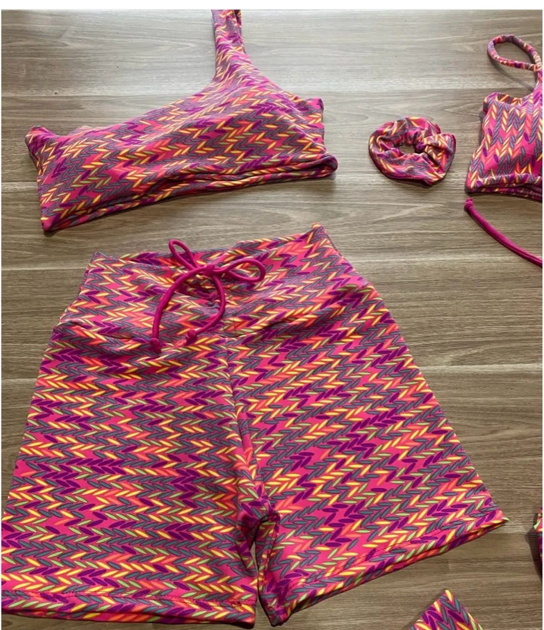 Conjunto de academia (Top + short)
