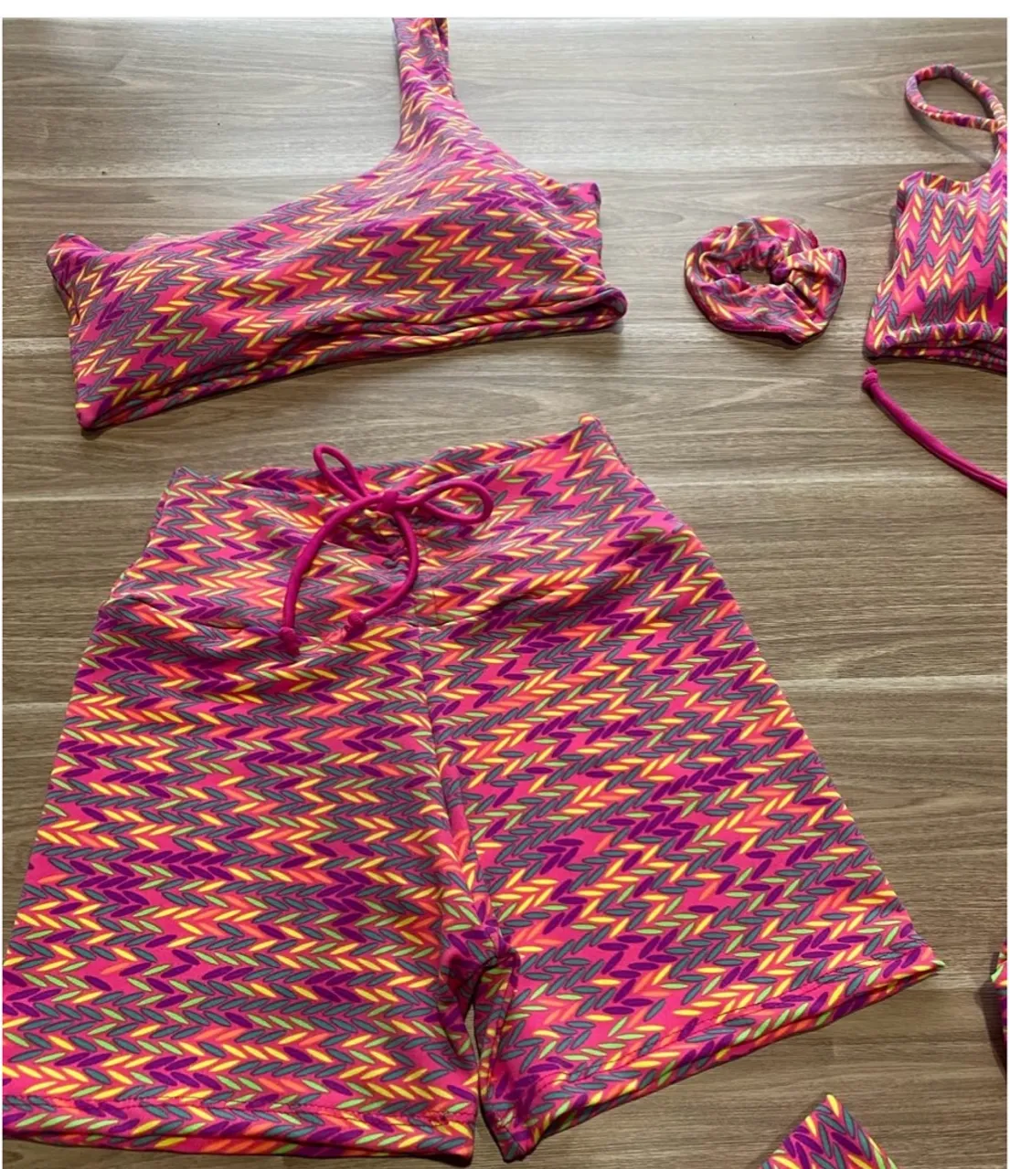Conjunto de academia (Top + short)