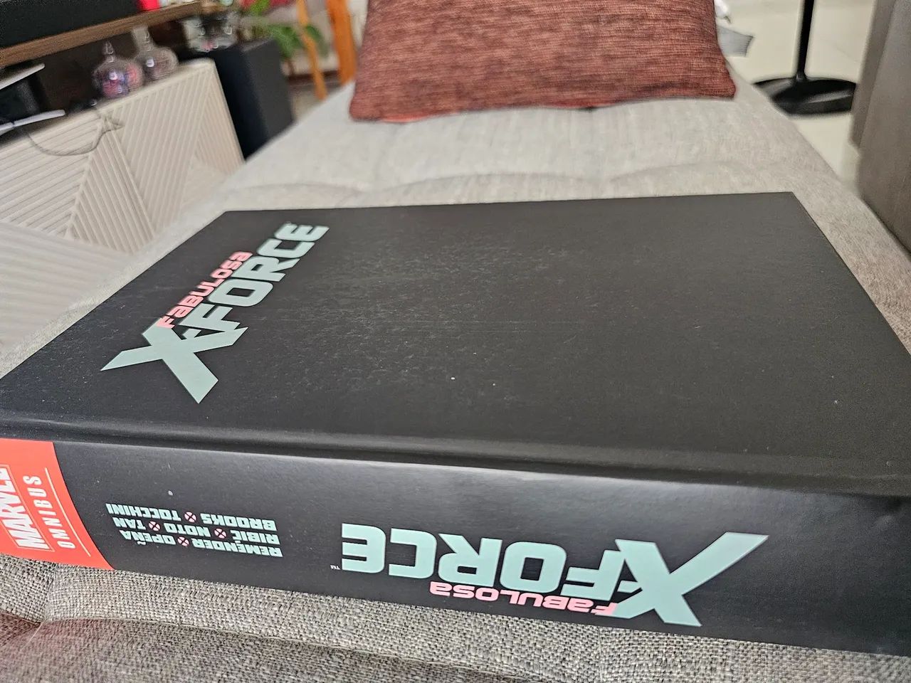 A Fabulosa X-Force Omnibus - Rick Remender - Edição Esgotada - Foto 5