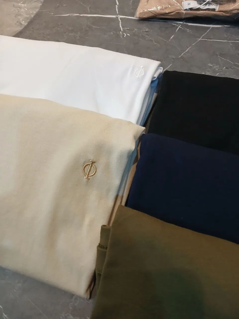 Camisas masculinas básicas - Foto 5