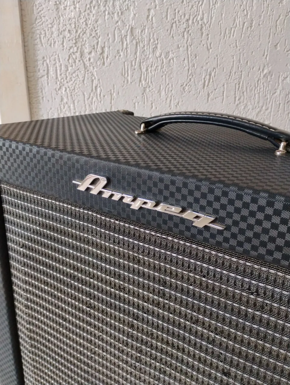 CUBO DE BAIXO AMPEG B200R COM 220W RMS