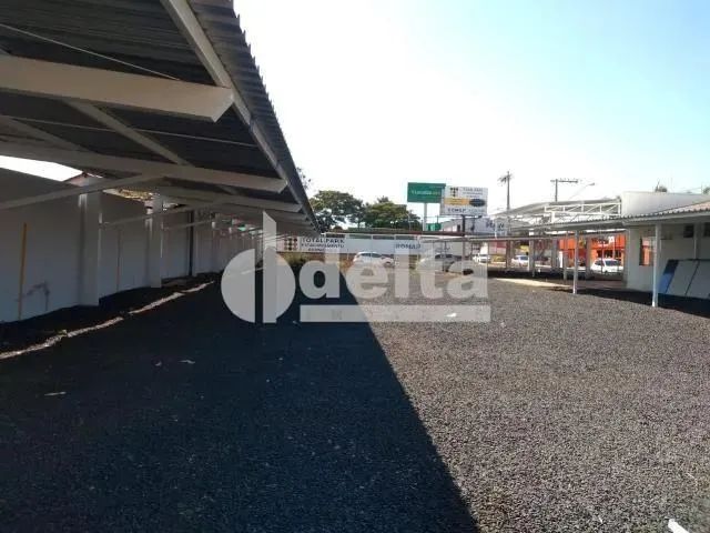 Área disponível para locação no bairro Aclimação em Uberlândia-MG - Foto 4