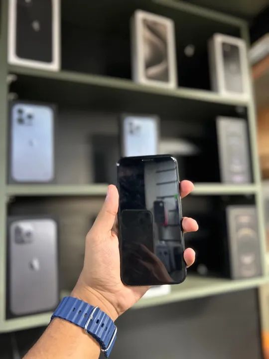 iPhone XR Preto 64 gb  - Foto 2