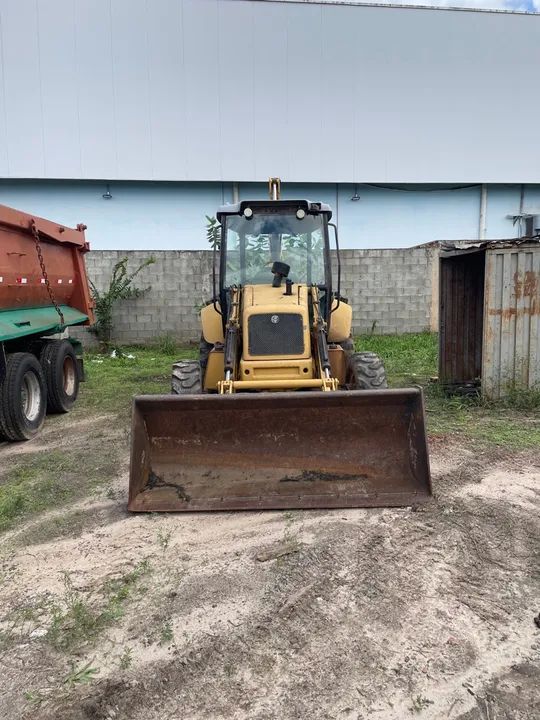 Aluguel Retroescavadeira