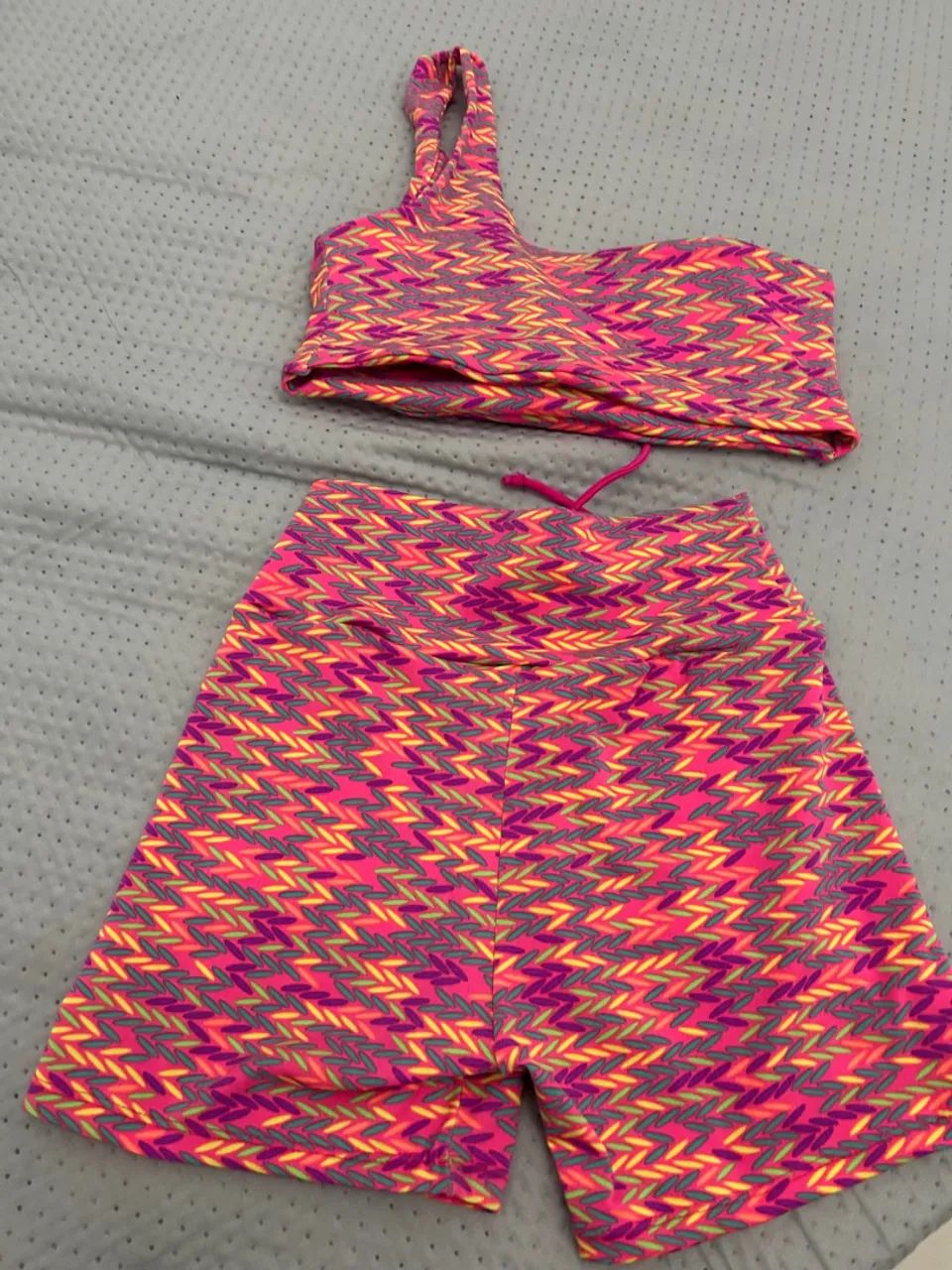 Conjunto de academia (Top + short) - Foto 4