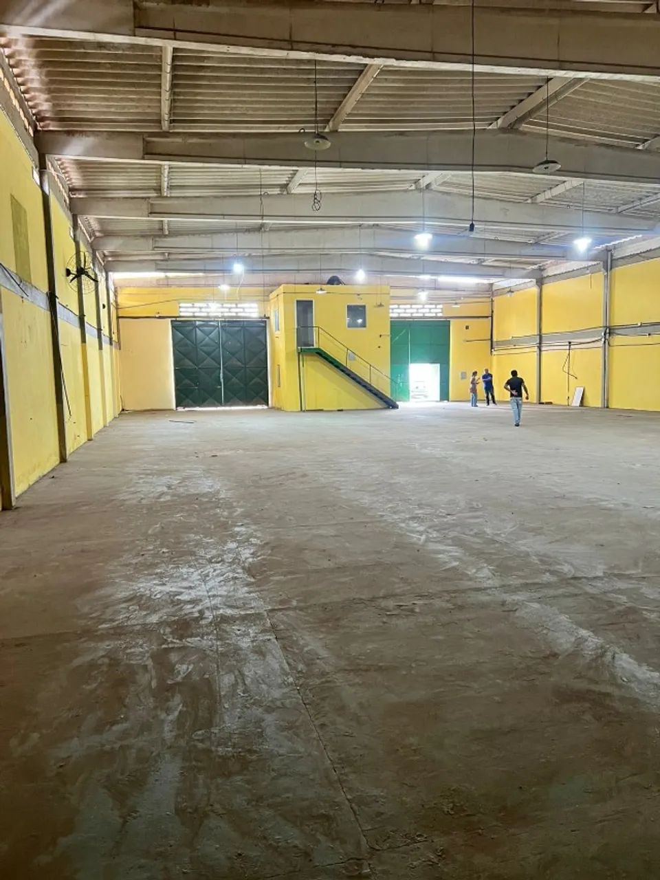 ALUGA-SE GALPÃO NO TURU AO LADO DO MATEUS "TURUZINHO", 800M²,(fone: *) - Foto 2