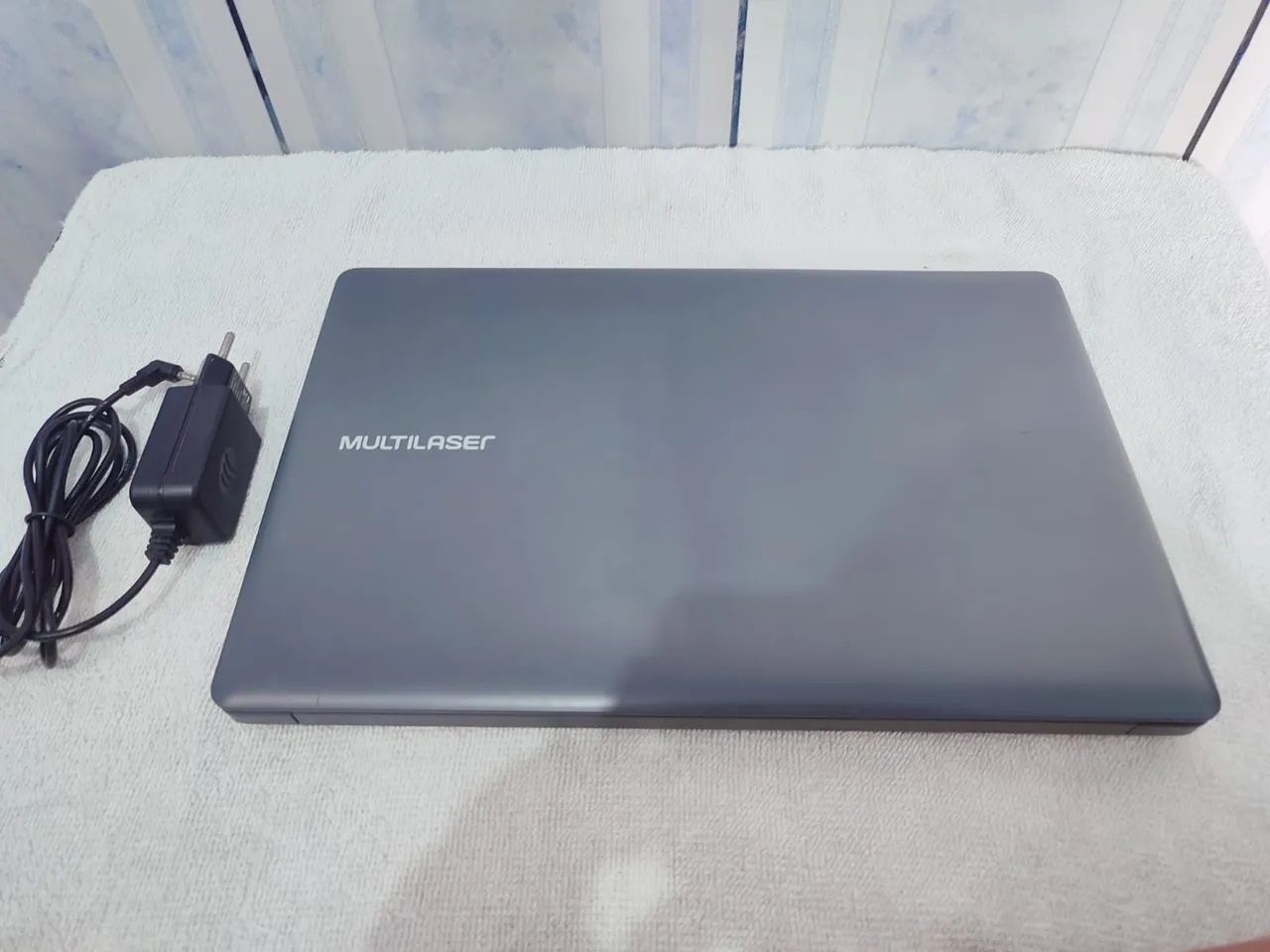 Notebook Multilaser Ultra Slim Semi Novo aceito cartão faço entrega