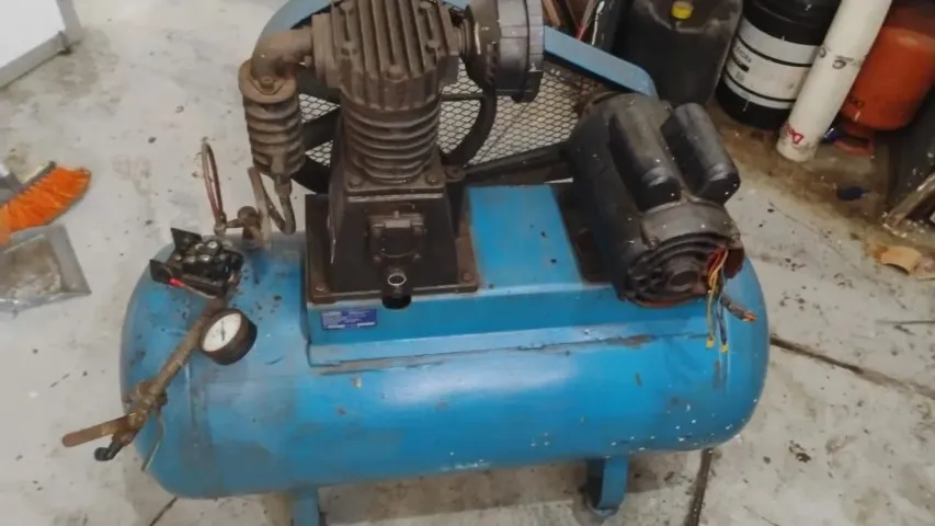 ? COMPRESSOR DE AR INDUSTRIAL - R$ 3.000 ?
