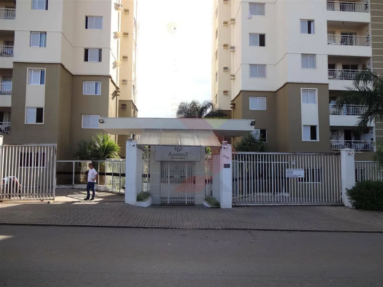 Apartamento com 3 dormitórios para alugar, 77 m² por R$ 2.535,96/mês - Jardim Europa - Goi