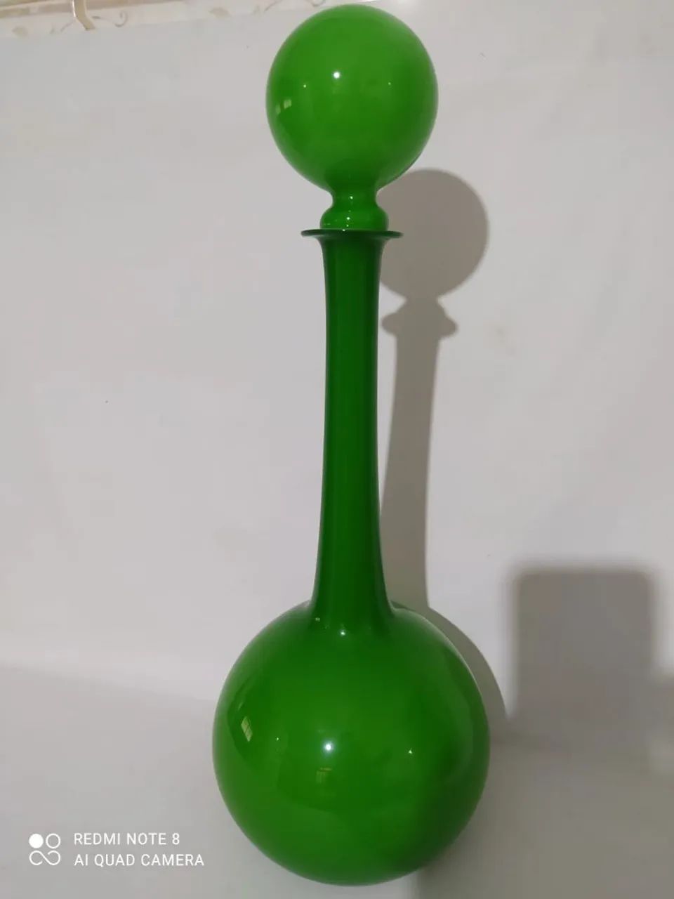 Antiga garrafa bola em murano cor verde