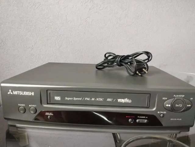 Gravador de VideoCassete Mitsubishi