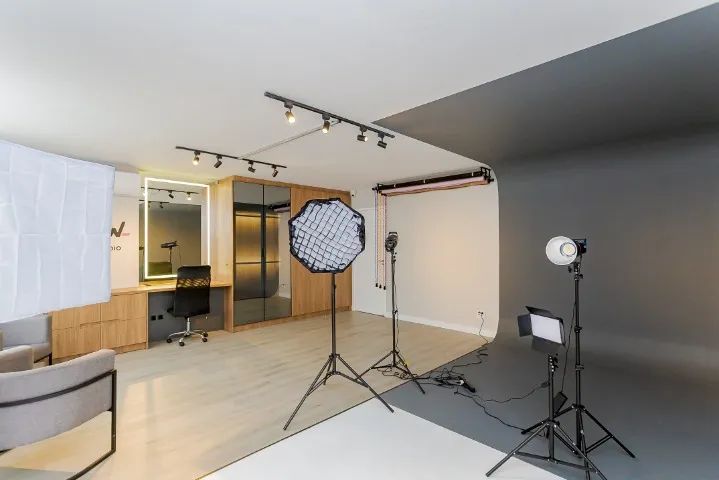 Vendo Sala Comercial / Studio fotográfico de alto padrão no Centro de Curitiba - Foto 5