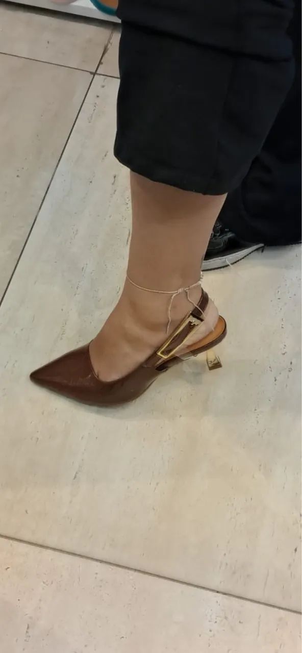 Scarpin Marrom Constance