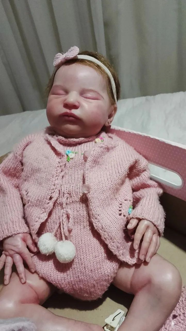 Boneca bebê reborn realista