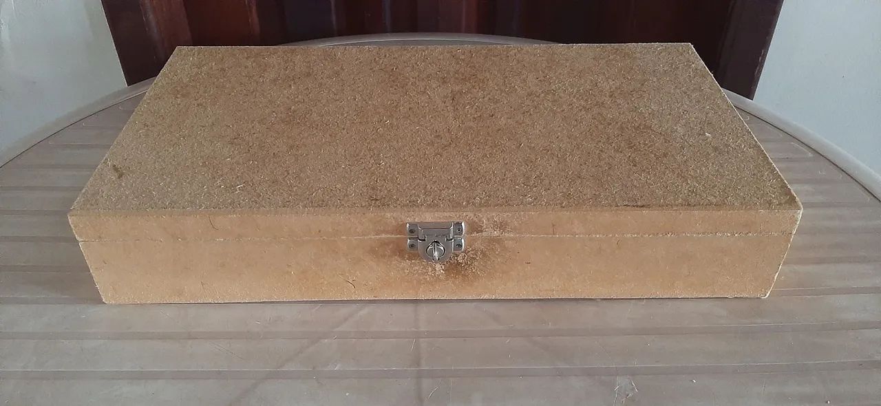 Caixa para dinheiro de mdf com trava