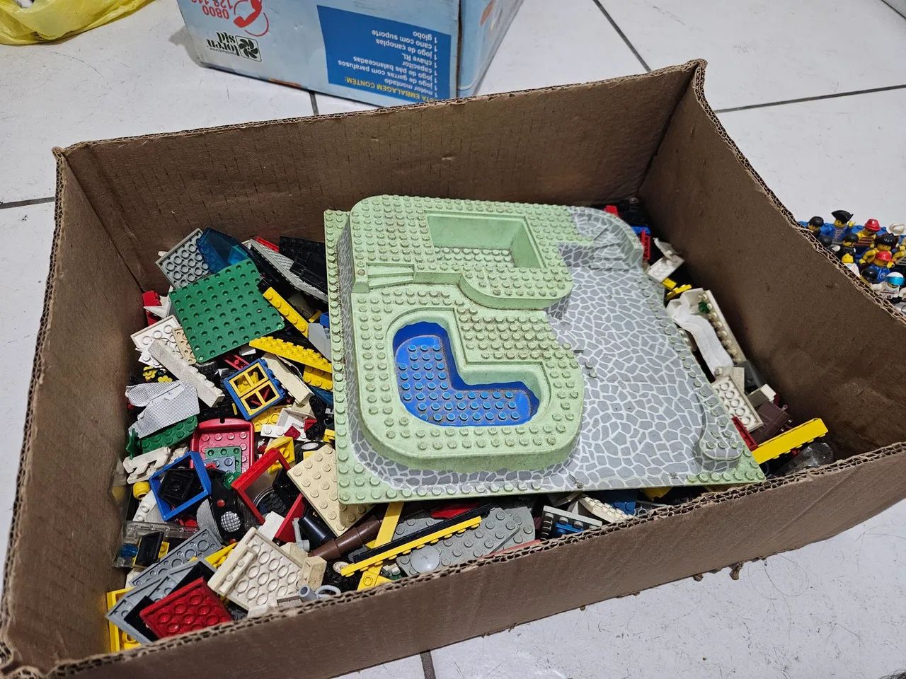 LEGO - Caixa de peças antigas variadas. - Foto 2