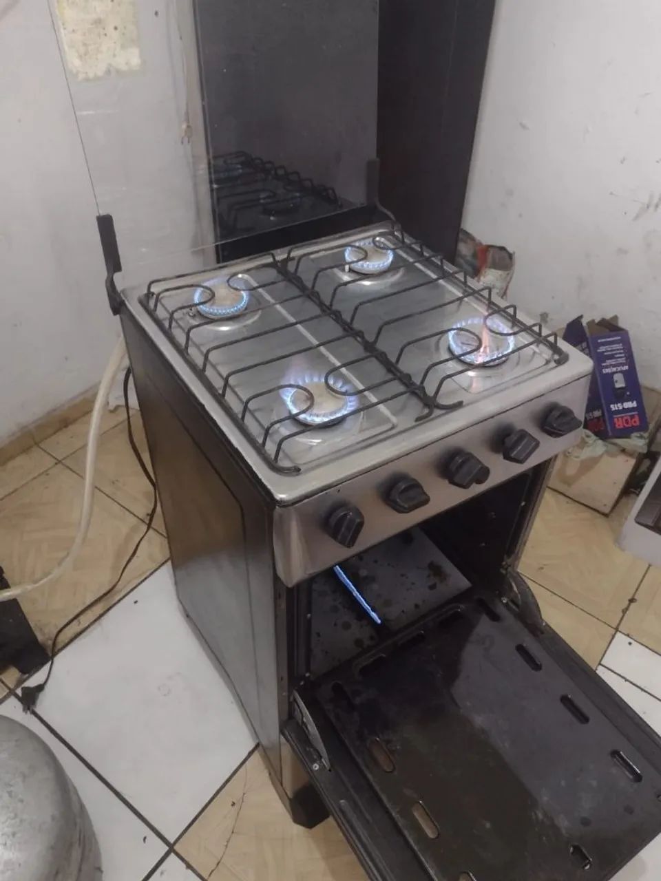 Fogão a Gás 4 Bocas com Forno entrega grátis são luis 